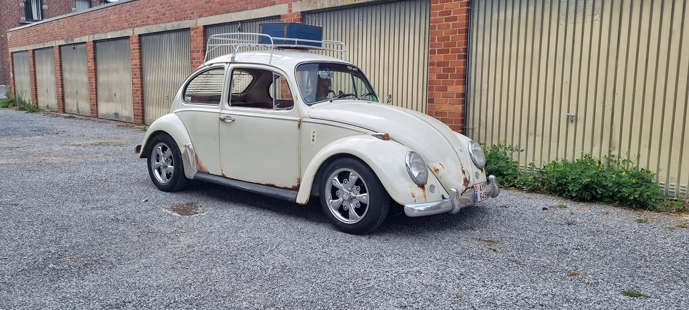 vw beetle on 5 spokes wheels